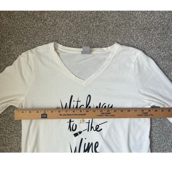 Chico's Zenergy Witch Way to the Wine Tee V Neck Halloween Size 1 Medium 8/10 - Picture 11 of 13